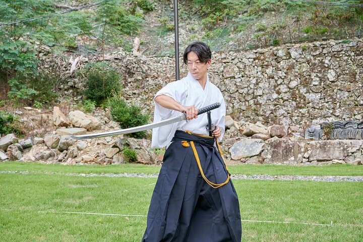 Osaka: Private Samurai Experience - Train with Sword Master — photo 12