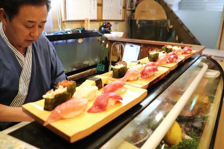 Local Nightlife Tour With Oma Maguro Fisherman — photo 2