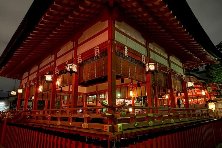 Kyoto Fushimi-Inari Night Walking Tour — photo 5