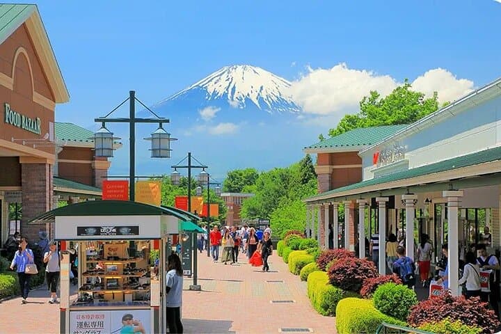 Arakurayama Park Mt. Fuji, Oshino Hakkai, Classic Mt. Fuji Tour — photo 2