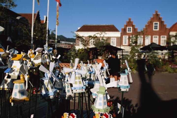 Private Day Trip to Huis Ten Bosch from Fukuoka — photo 2