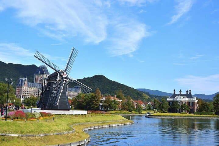 Private Day Trip to Huis Ten Bosch from Fukuoka — photo 3