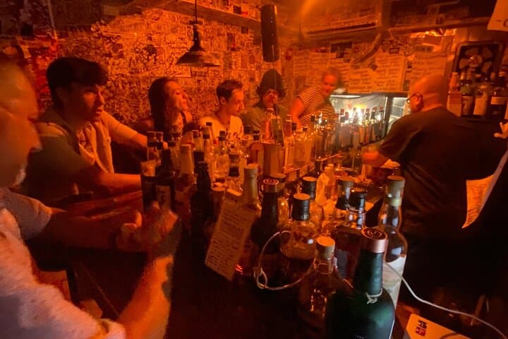 [Private]Shinjuku Golden Gai Bar Hopping w/ Japanese Local Guide — photo 5