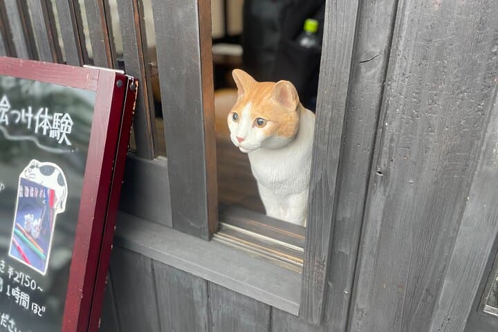 Tokyo: Private tour of Beckoning Cat Painting at Yanaka — photo 6