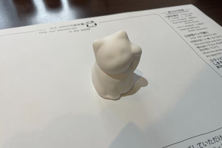 Tokyo: Private tour of Beckoning Cat Painting at Yanaka — photo 5