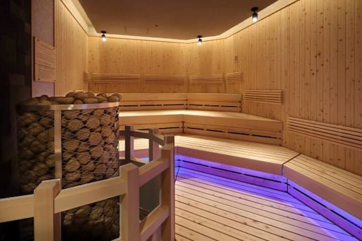 Onsen Spa in Tokyo and Asakusa Bar Hopping with Local Guide — photo 8