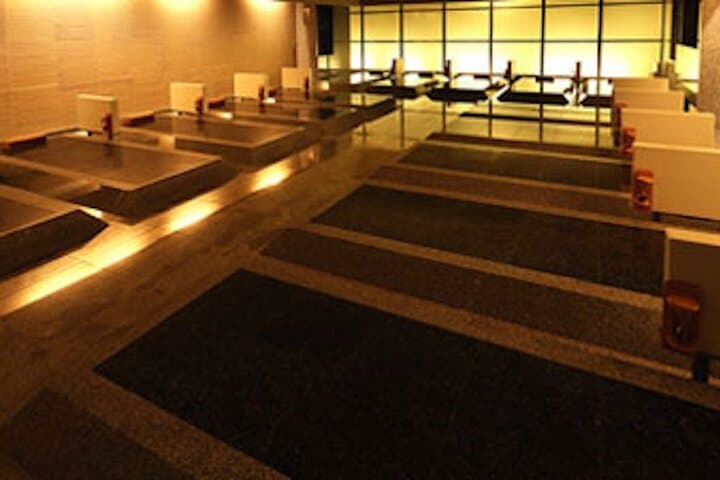Onsen Spa in Tokyo and Asakusa Bar Hopping with Local Guide — photo 18