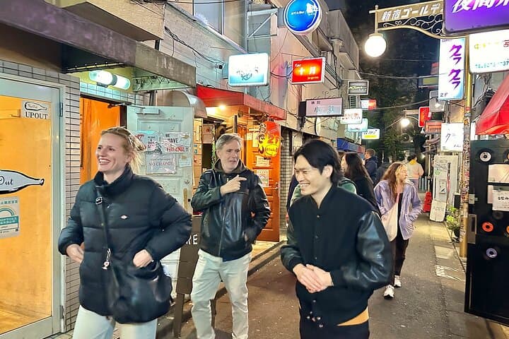 Tokyo: Shinjuku Historical Walking Tour & Secret Backstreets — photo 5