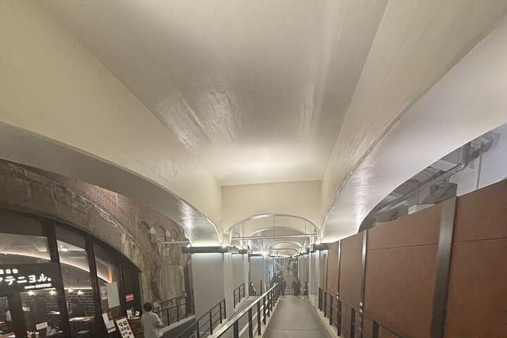 Explore Sake and Shochu Bar in Okuroji — photo 3
