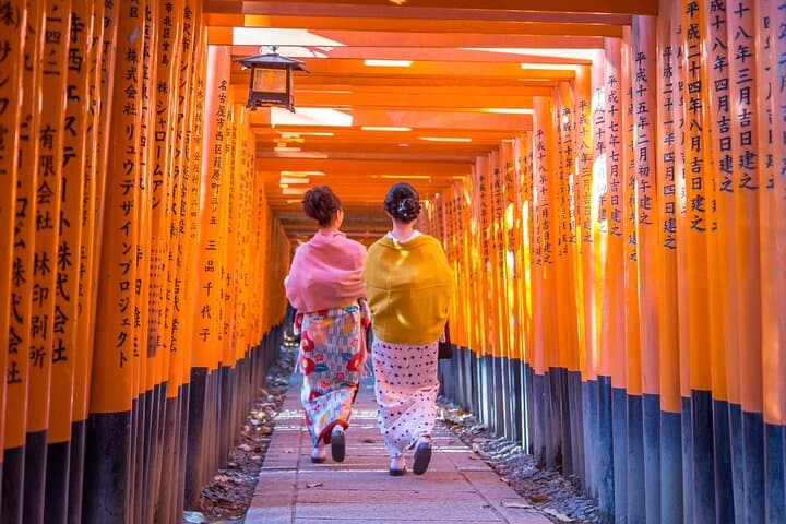 Kyoto Full-Day Bus Tour: Nijo, Arashiyama & Fushimi Inari (EN/ES) — photo 3
