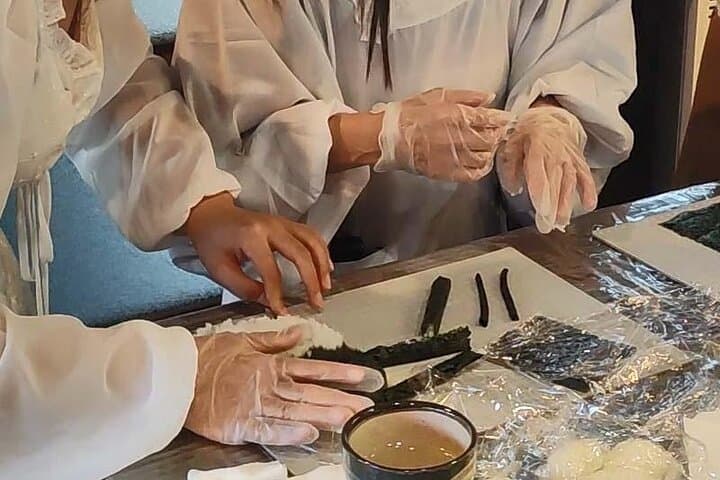 Decorated Sushi Making Experience in Kyoto — photo 5