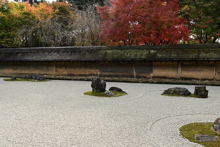 8 hours Arashiyama Monkey Park Ryoanji and Kinkaku ji Tour — photo 14
