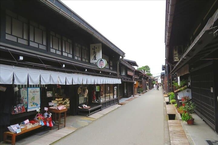 Shirakawago and Hida Takayama Day Trip from Nagoya — photo 18