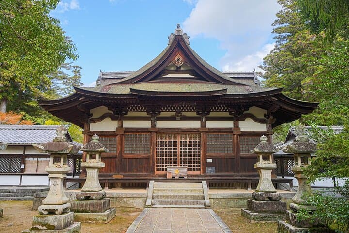 Kintaikyo Bridge, Castle Town and Seal Carving Iwakuni Day Tour — photo 12