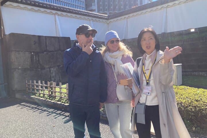 Tokyo, Edo Castle & East Garden of the Imperial Palace Tour — photo 2