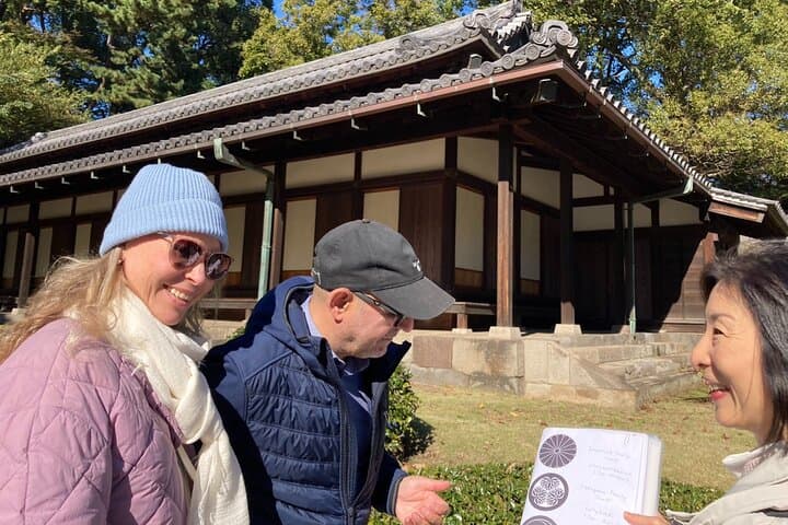 Tokyo, Edo Castle & East Garden of the Imperial Palace Tour — photo 10