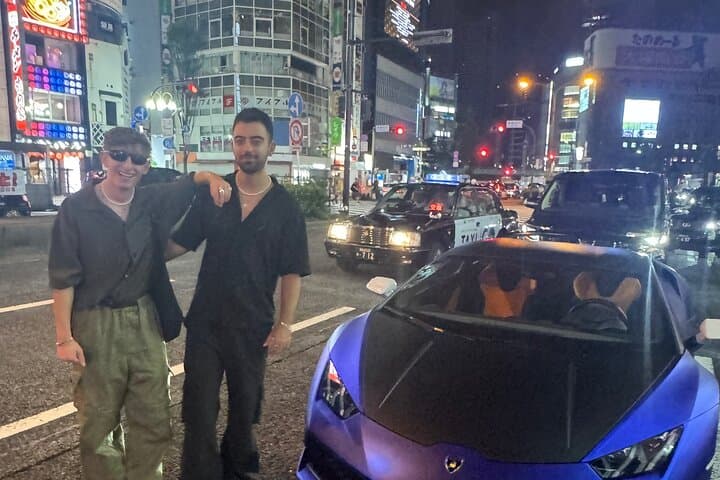Private Lamborghini Tour in Tokyo,Daikoku PA JDM — photo 12