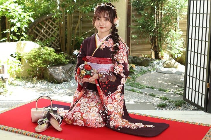 Authentic Japanese Kimono Experience in a Private Studio — photo 7
