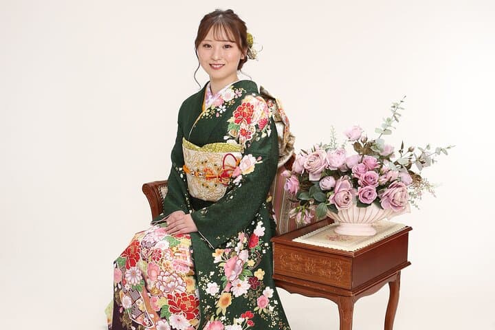 Authentic Japanese Kimono Experience in a Private Studio — photo 10
