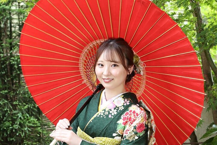Authentic Japanese Kimono Experience in a Private Studio — photo 2