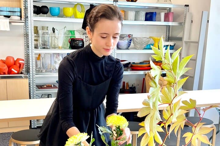 Traditional Ikebana Experience in Kyoto (Small Group) — photo 9