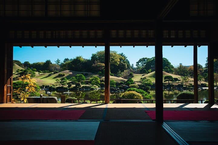 6-Hour Tour: Pick 2 – Kumamoto Castle, Castle Town, Suizenji Park — photo 4