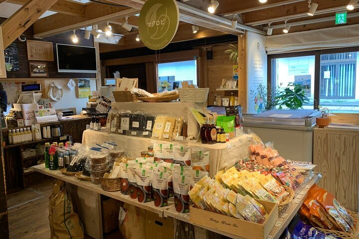 6-Hour Tour: Pick 2 – Kumamoto Castle, Castle Town, Suizenji Park — photo 14