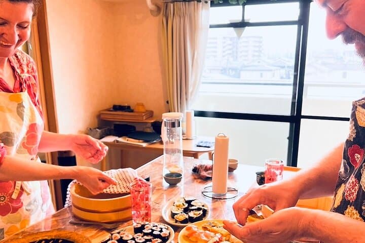 Authentic Vegetarian Sushi Cooking Class in Osaka — photo 3