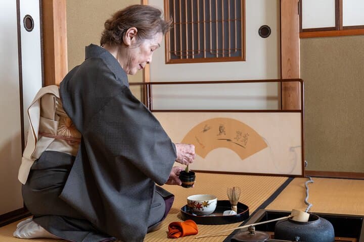 Special Ikebana Experience Guided by an Ikebana Master, Mrs. Inao — photo 3