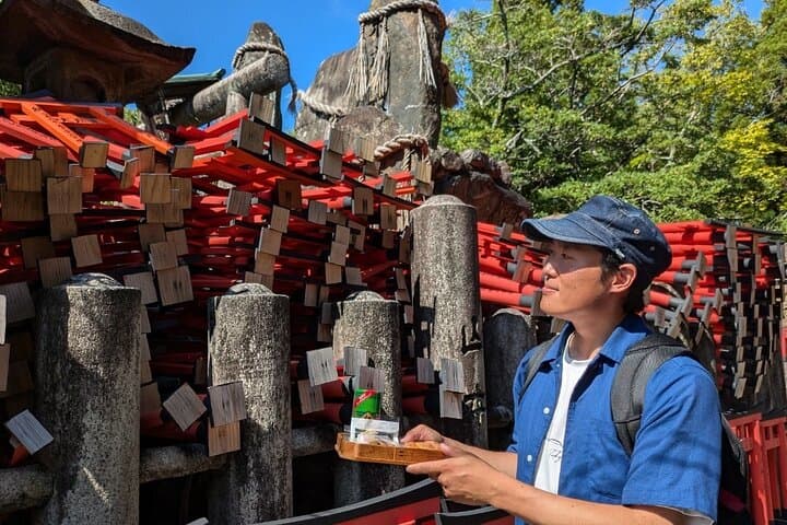 Inside of Fushimi Inari - exploring and lunch with locals — photo 19