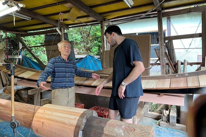 Inside of Fushimi Inari - exploring and lunch with locals — photo 3