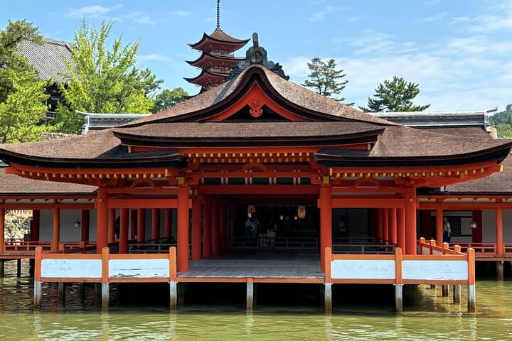 Hiroshima & Miyajima: Private Full-Day Tour with a Local Guide — photo 7