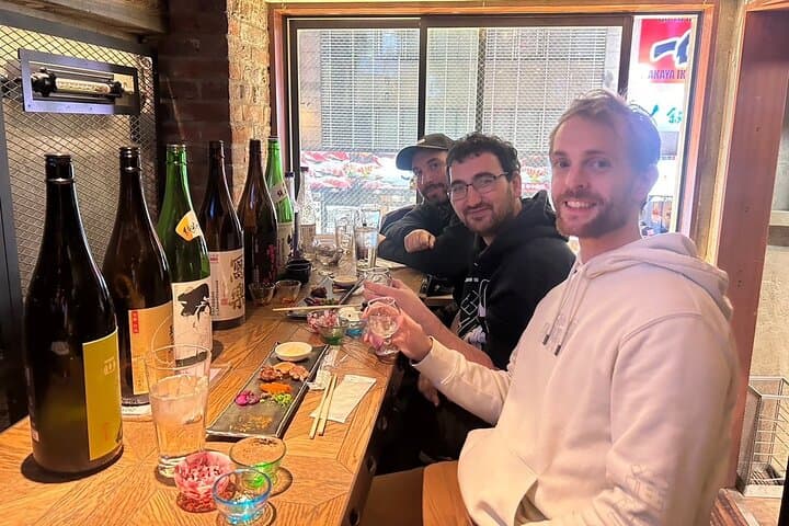 Casual Japanese SAKE tasting and snack experience in Kabukicho — photo 7