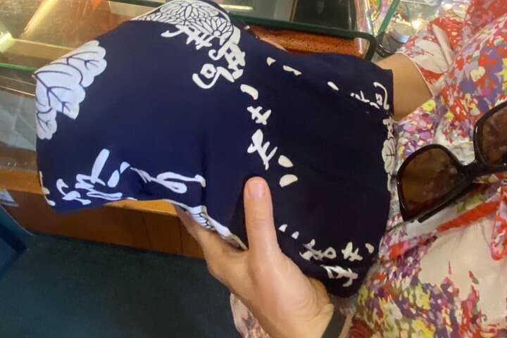 Tour of antique shops, cultural stores known only to the locals — photo 14