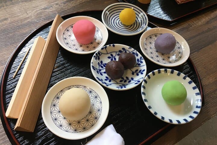 Yanaka Japanese Sweets Making and Tea time Homely and Local Style — photo 1