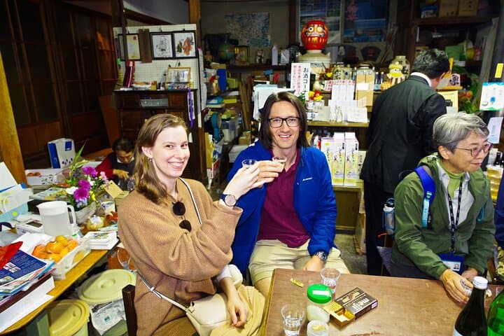 Matsumoto Castle, Sake & Local Bites Walking Tour — photo 4