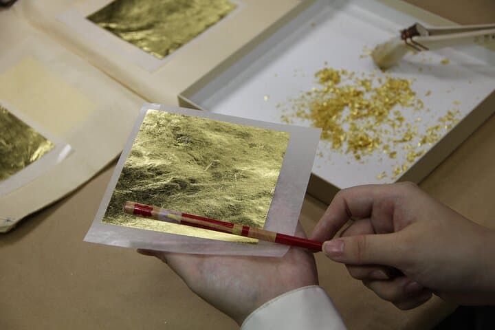 Kintsugi, Makie or Gold Leaf Pasting Workshop in Nihonbashi Tokyo — photo 3