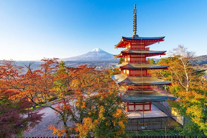Mount Fuji Day Tour:Lake Kawaguchi, HealingVillage,Oshino Hakkai — photo 14