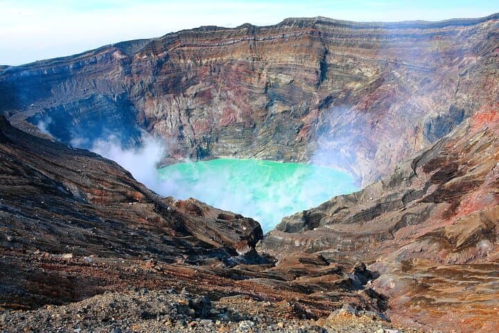 Fukuoka: Mount Aso Volcano, Kumamoto Castle, Grasslands Day Tour — photo 2