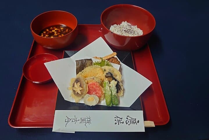 Experience Japan's Traditional Culture Night Tour in Kyoto — photo 3
