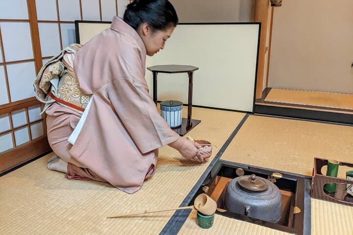 Tokyo Learn from Expert for a Real Matcha Experience — photo 11