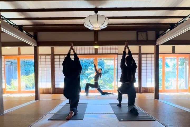 Zen Temple Yoga and Meditation in Kyoto — photo 6