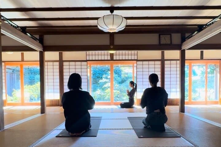 Zen Temple Yoga and Meditation in Kyoto — photo 7