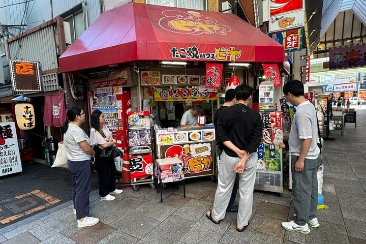 Private Osaka Food and Bar In Namba with 3 Drinks and Dishes — photo 11