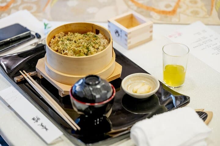 Enjoy Cultural Downtown and Traditional Cuisine from Tokyo — photo 13