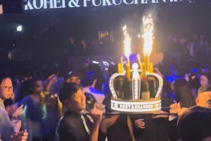 Tokyo VIP Night Club Tour with VIP Dinner and Table — photo 7