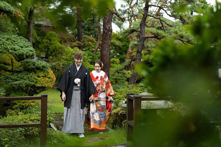 Private Luxury Romantic Photoshoot in a Traditional Kimono — photo 19