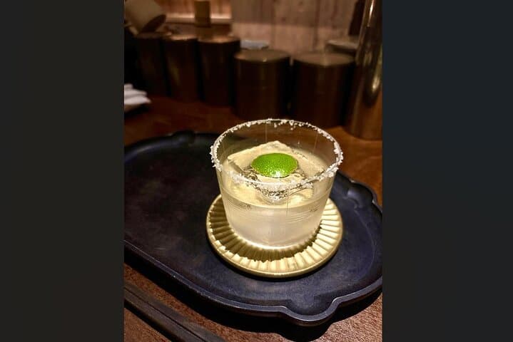Explore Sake and Shochu Bar in Okuroji — photo 4