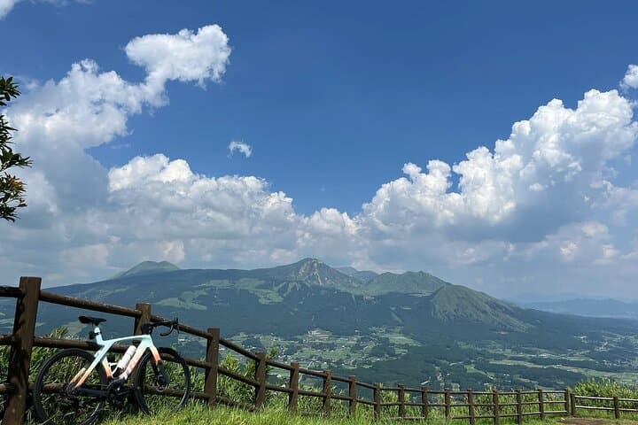 Marlin 6 E-Bike XS Mt. Aso Journey from Kumamoto Airport — photo 4