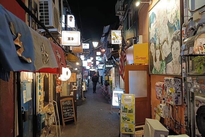 Tokyo: Shinjuku Golden Gai Bar Hopping that only locals know — photo 10